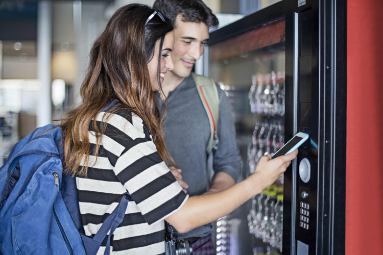 El vending es un medio de consumo de perfil claramente juvenil.