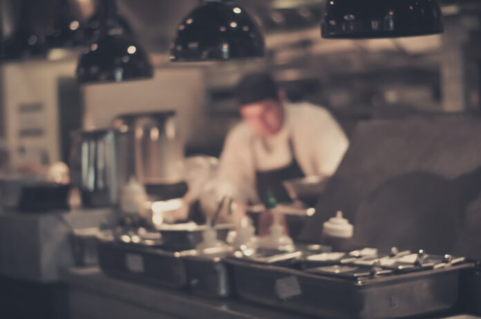 cocina en el restaurante